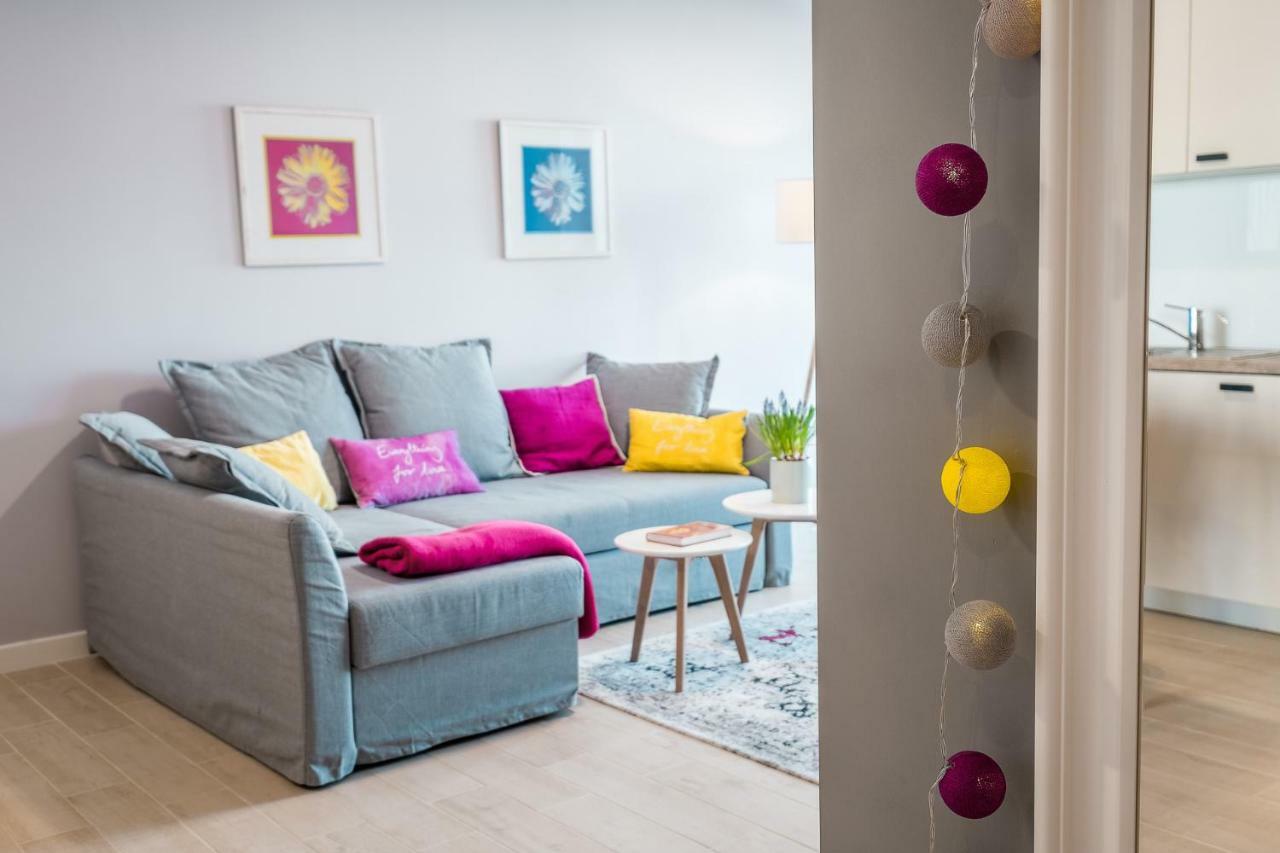 Apartmán Raya Mansion Varšava Exteriér fotografie