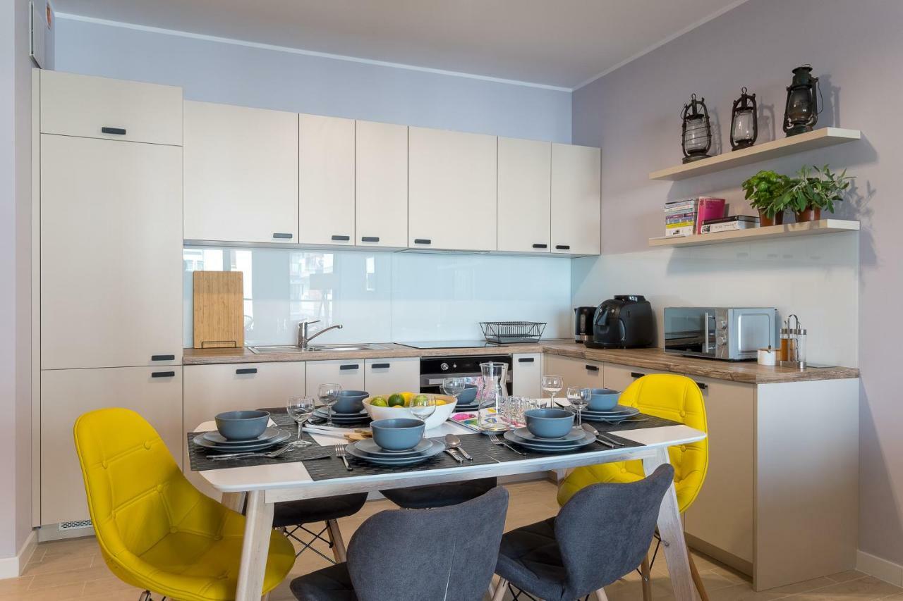 Apartmán Raya Mansion Varšava Exteriér fotografie