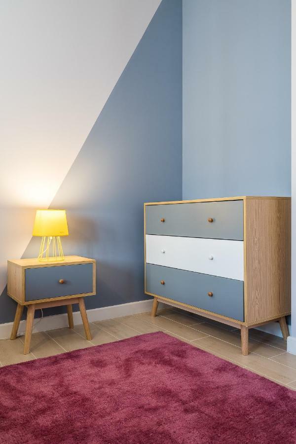 Apartmán Raya Mansion Varšava Exteriér fotografie