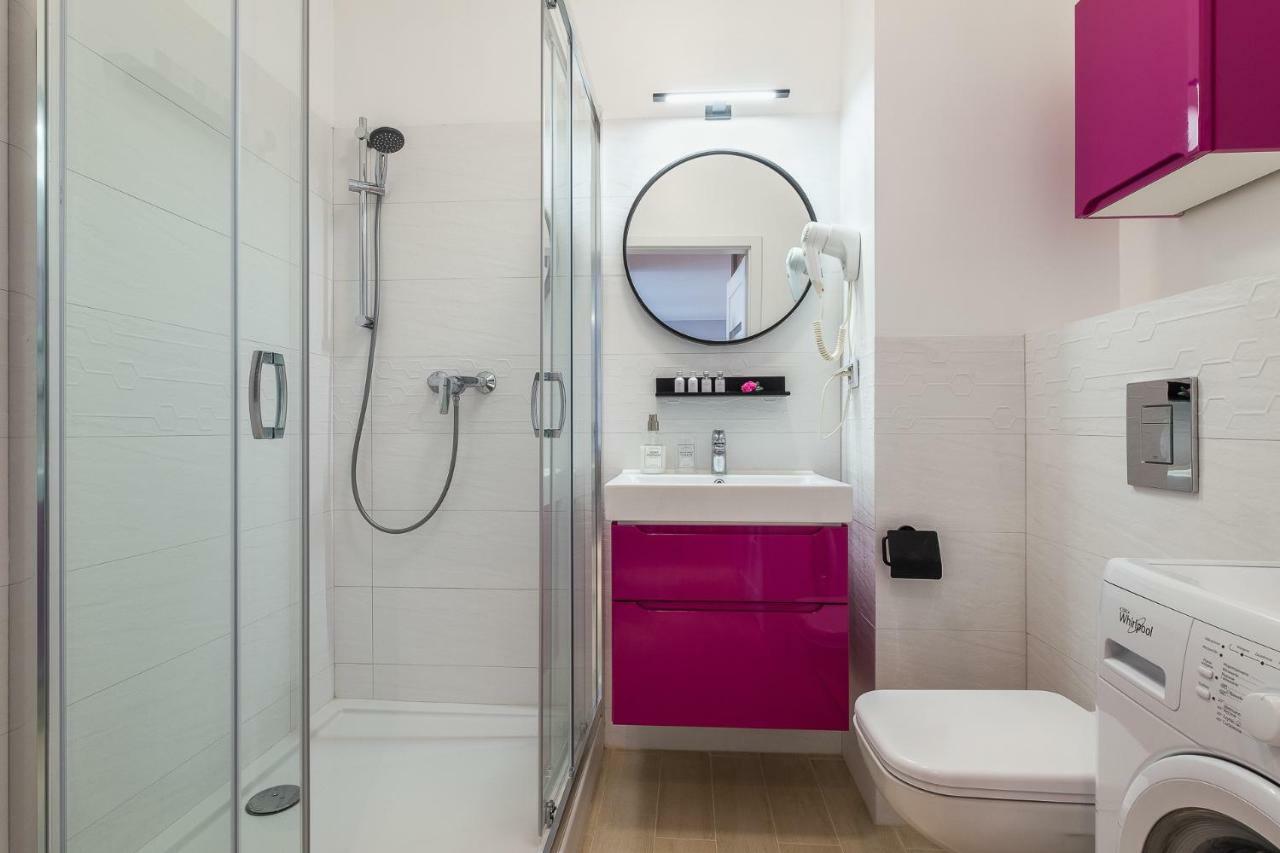 Apartmán Raya Mansion Varšava Exteriér fotografie